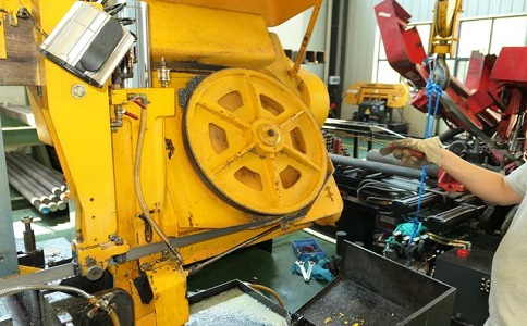 武侯金属带锯床的日常使用和保养注意事项！